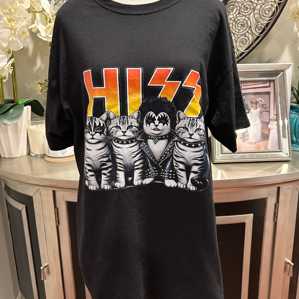 Black Graphic Short Sleeve Tee with KISS-Inspired Cat Band